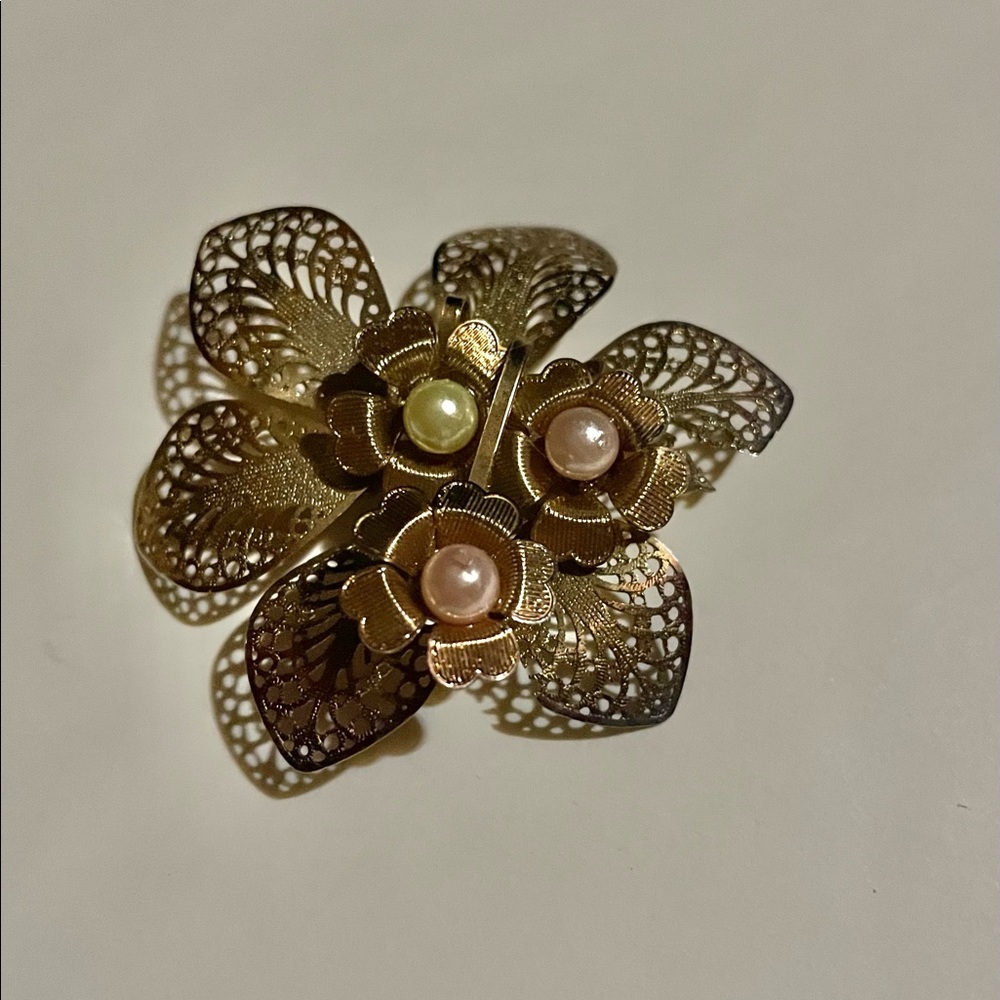 Vintage Flower basket Brooch